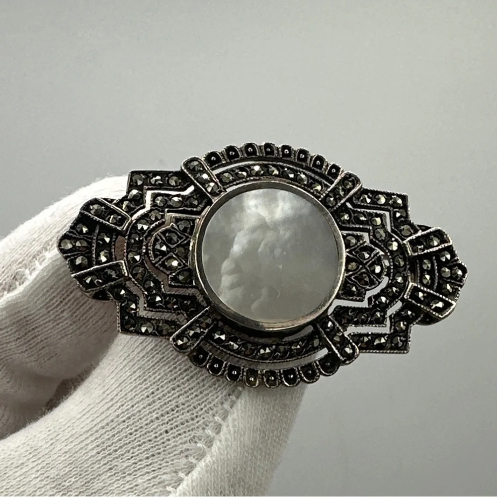 Vintage BROOCH‎ PIN, Art Deco Styling, Mother Of Pearl & Marcasite Stones #355